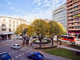 Central Suites *